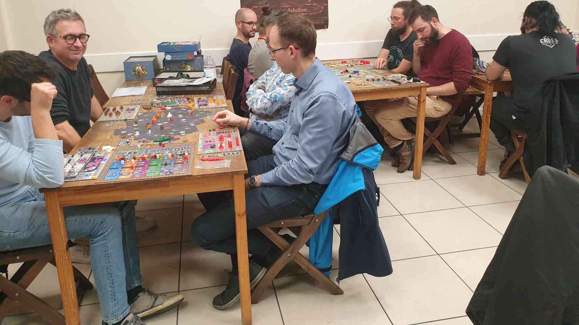 Plus d’informations sur «&nbsp;Dans les Entrailles du Troll(une)&nbsp;»